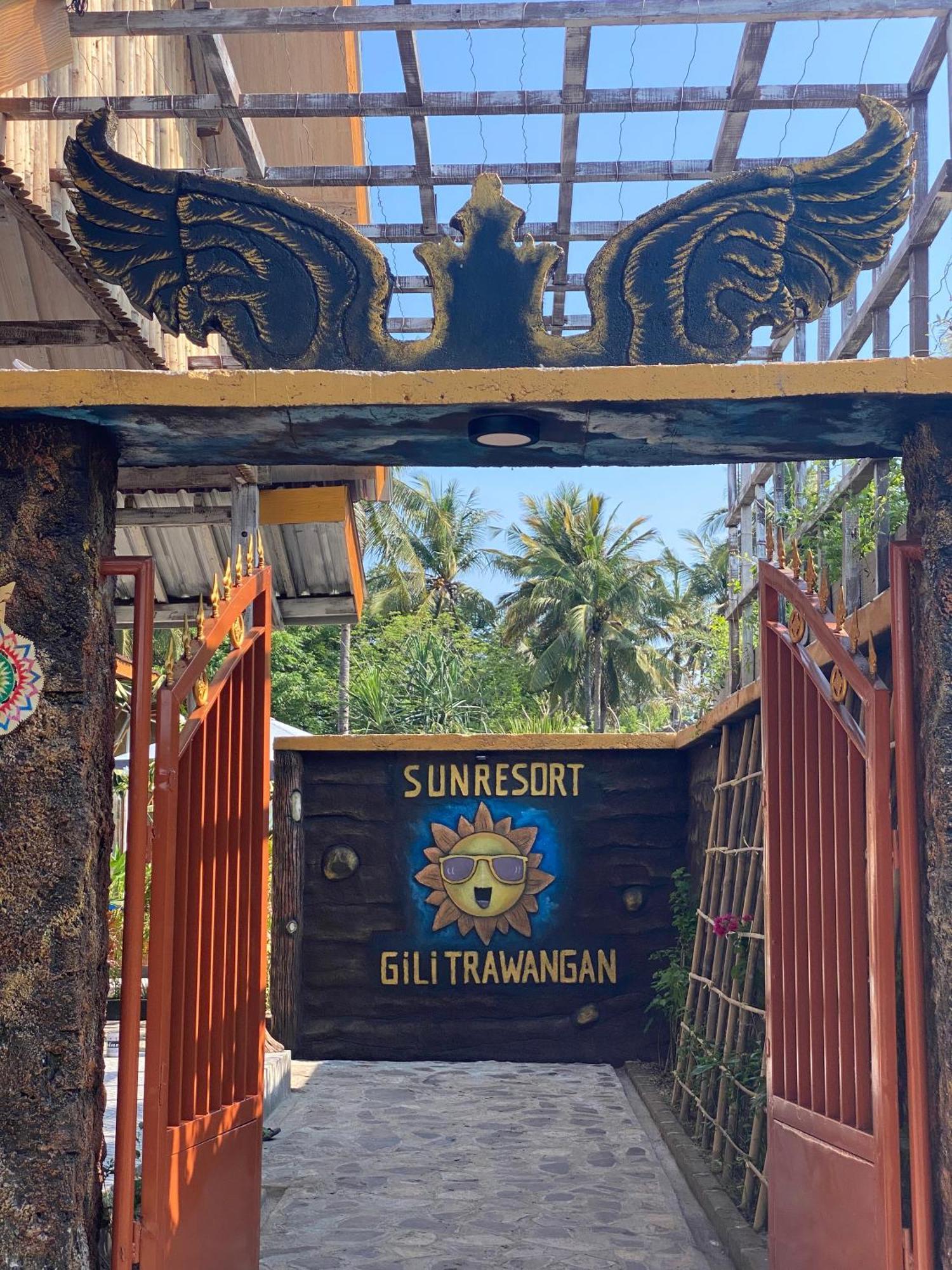 Sun Resort ギリ・トラワンガン エクステリア 写真