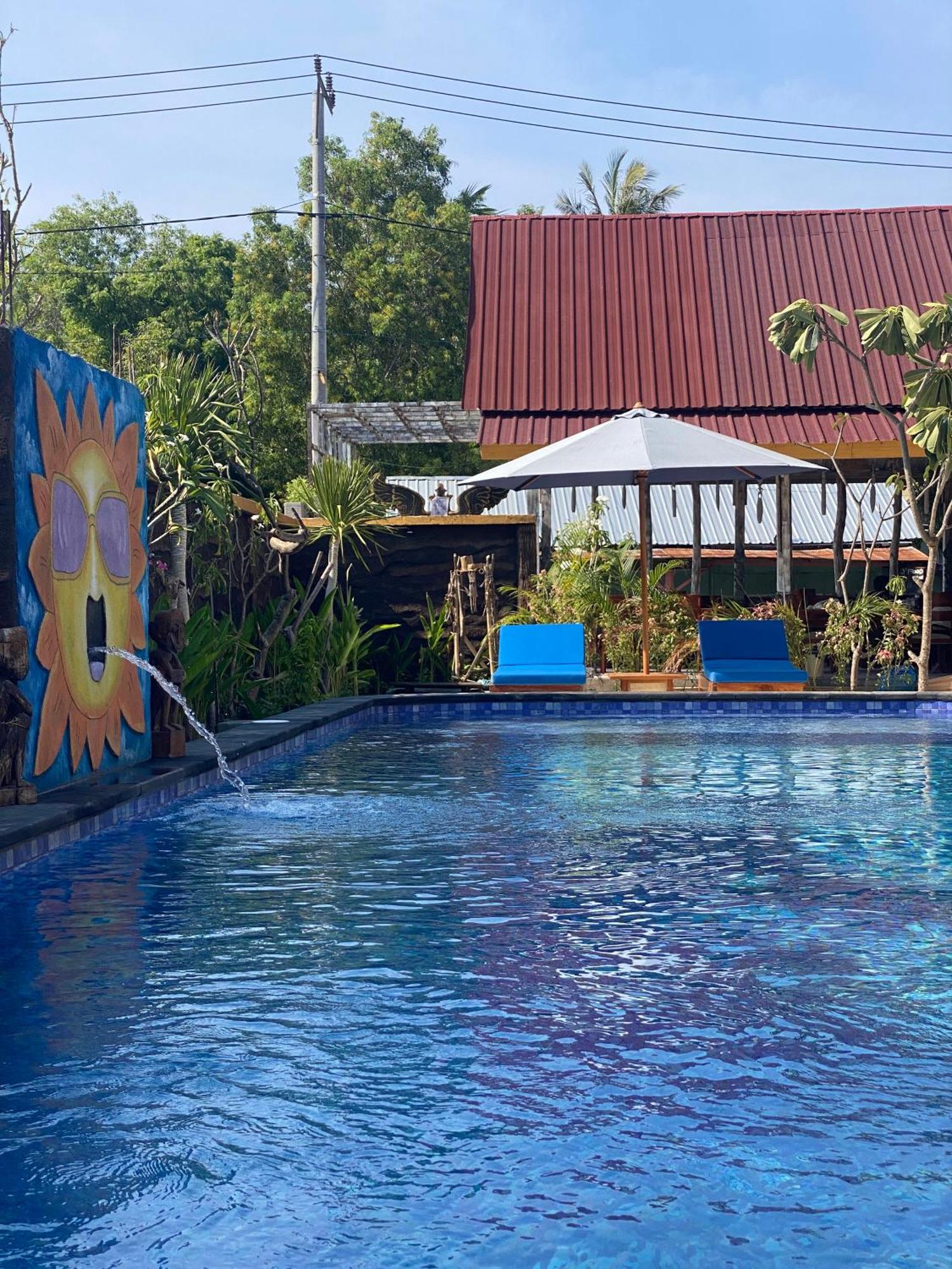 Sun Resort ギリ・トラワンガン エクステリア 写真